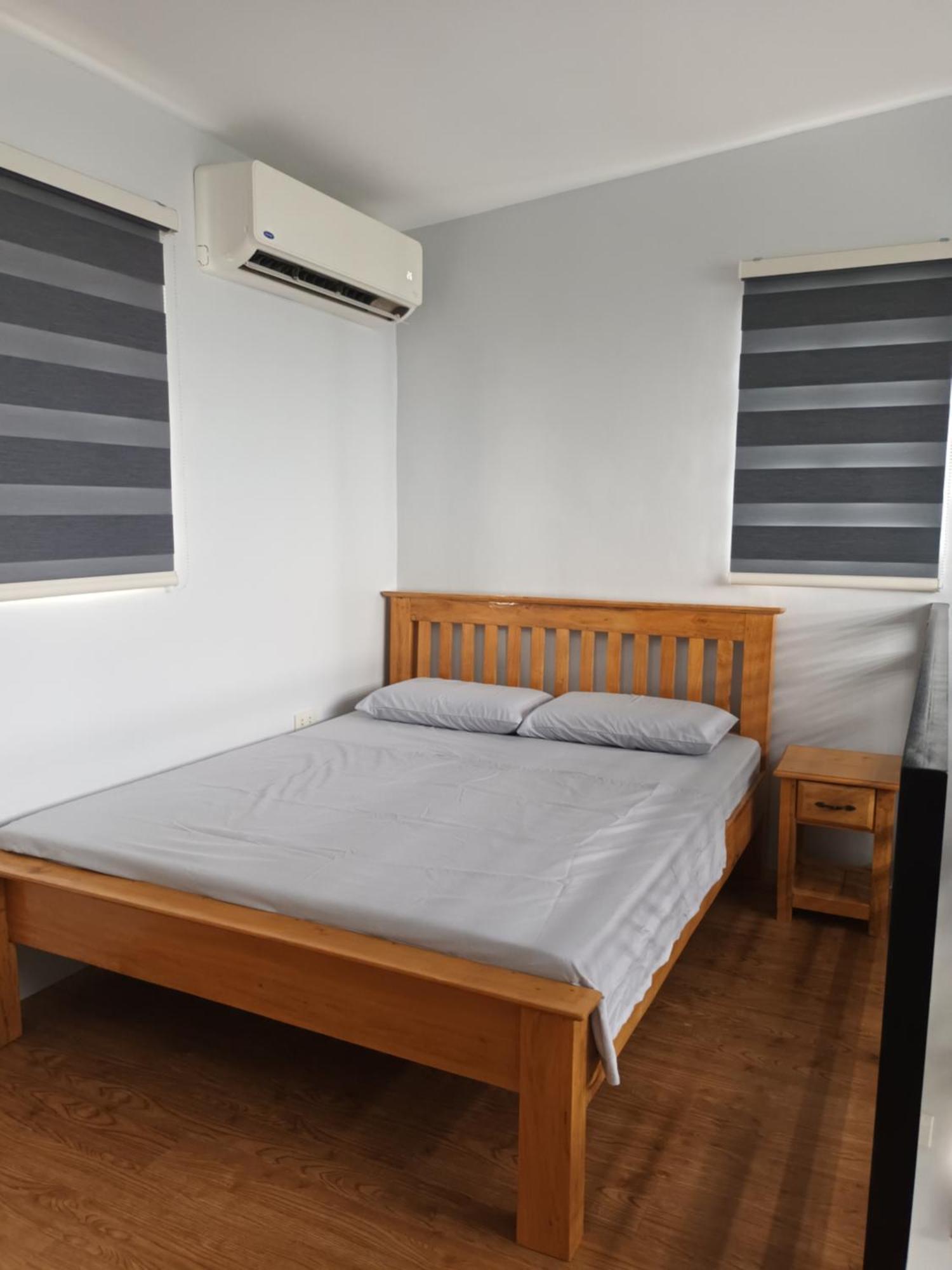 Grae'S Apartelle Moalboal Exterior foto